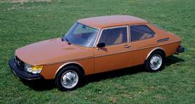 Saab 900               .