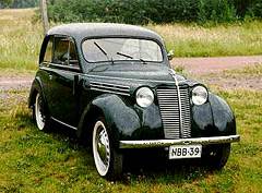 Renault Juvaquatres         Renault.